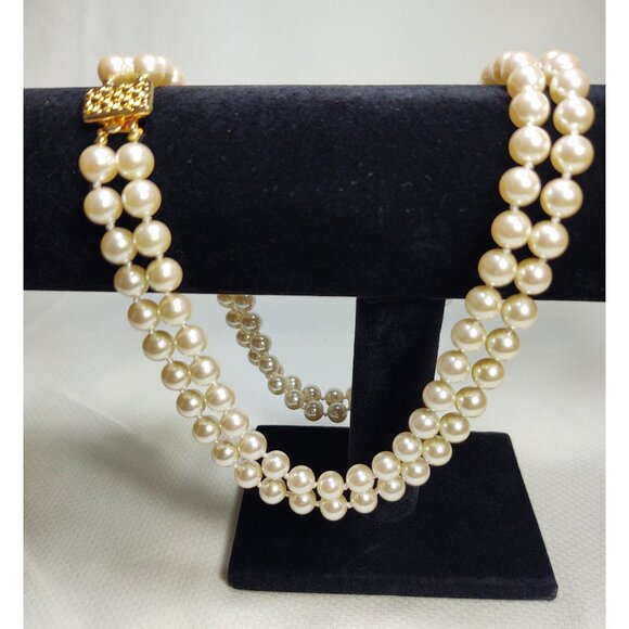 Marvella Double Strand Faux Pearl Necklace NWT, Gold Tone Box Clasp, Vintage - Picture 3 of 7